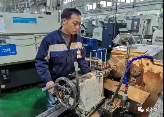 实施人才激励政策,壮大高技能人才队伍
